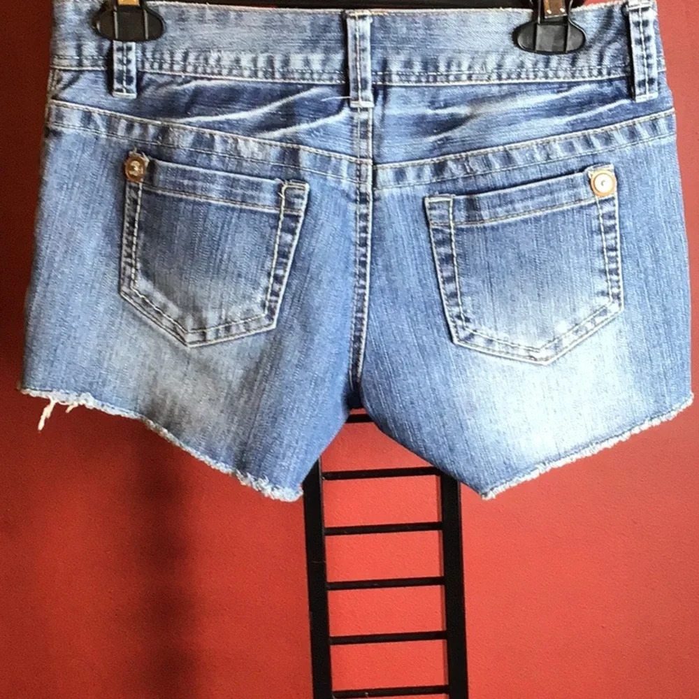 CI SONO JEAN SHORTS SIZE S - Picture 3 of 4